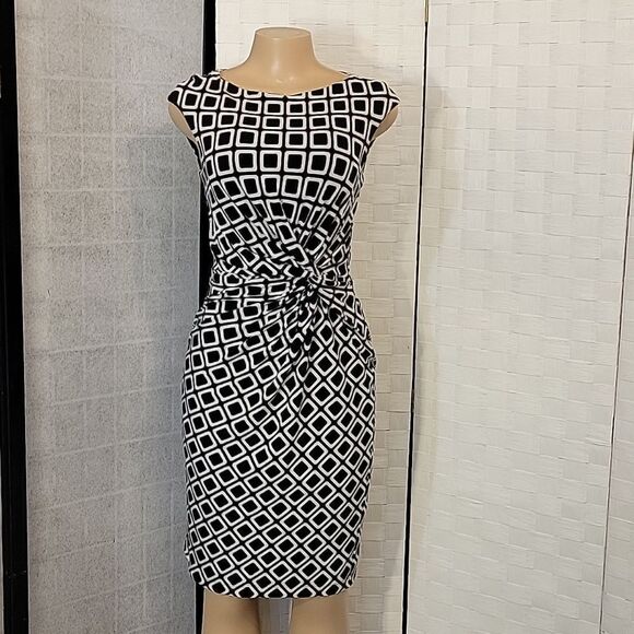 LAUREN RALPH LAUREN GEOMETRIC PATTERN TWIST KNOT BOATNECK JERSEY DRESS - Picture 3 of 16